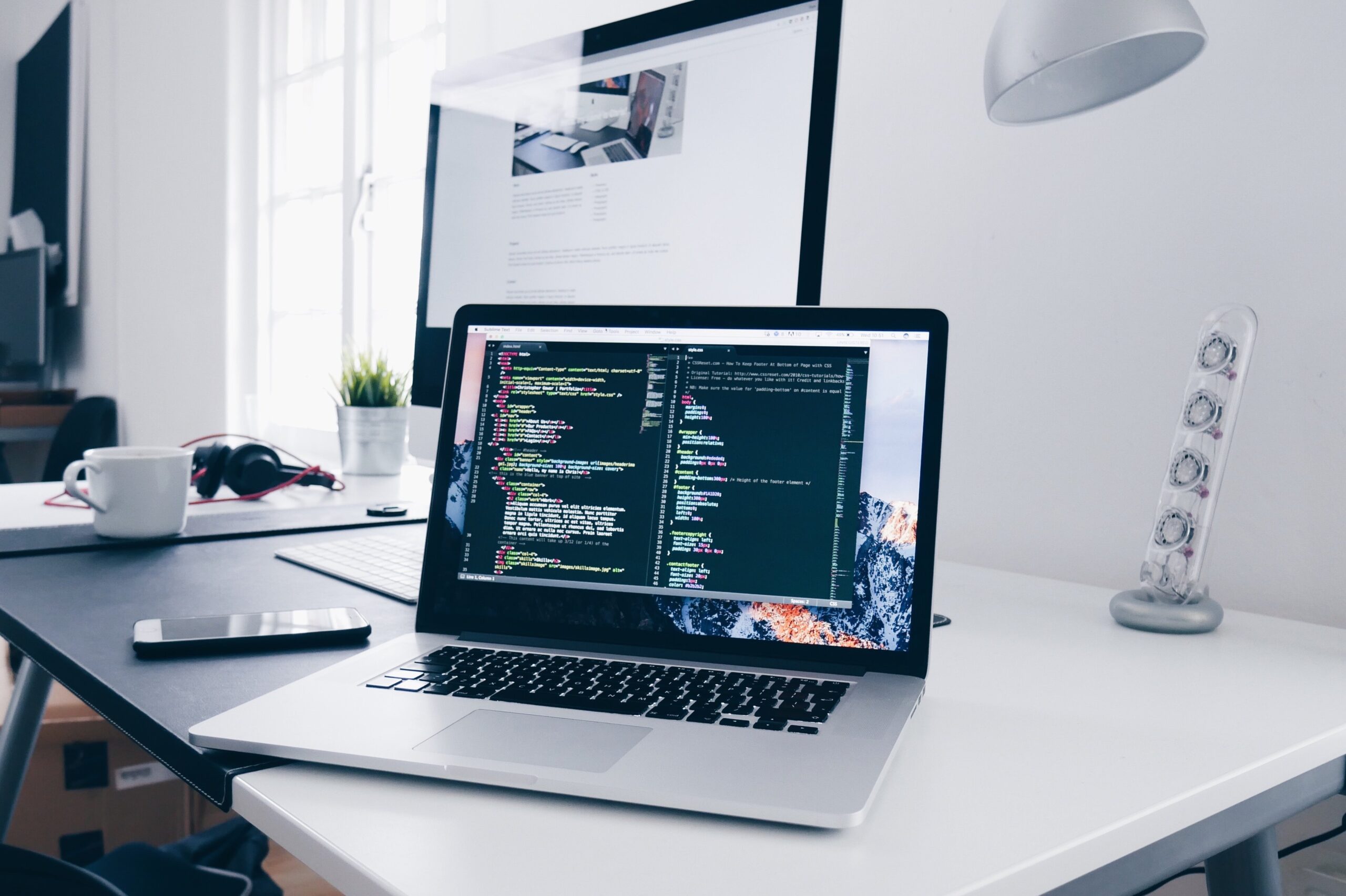 Ilustración de soporte técnico y desarrollo de software